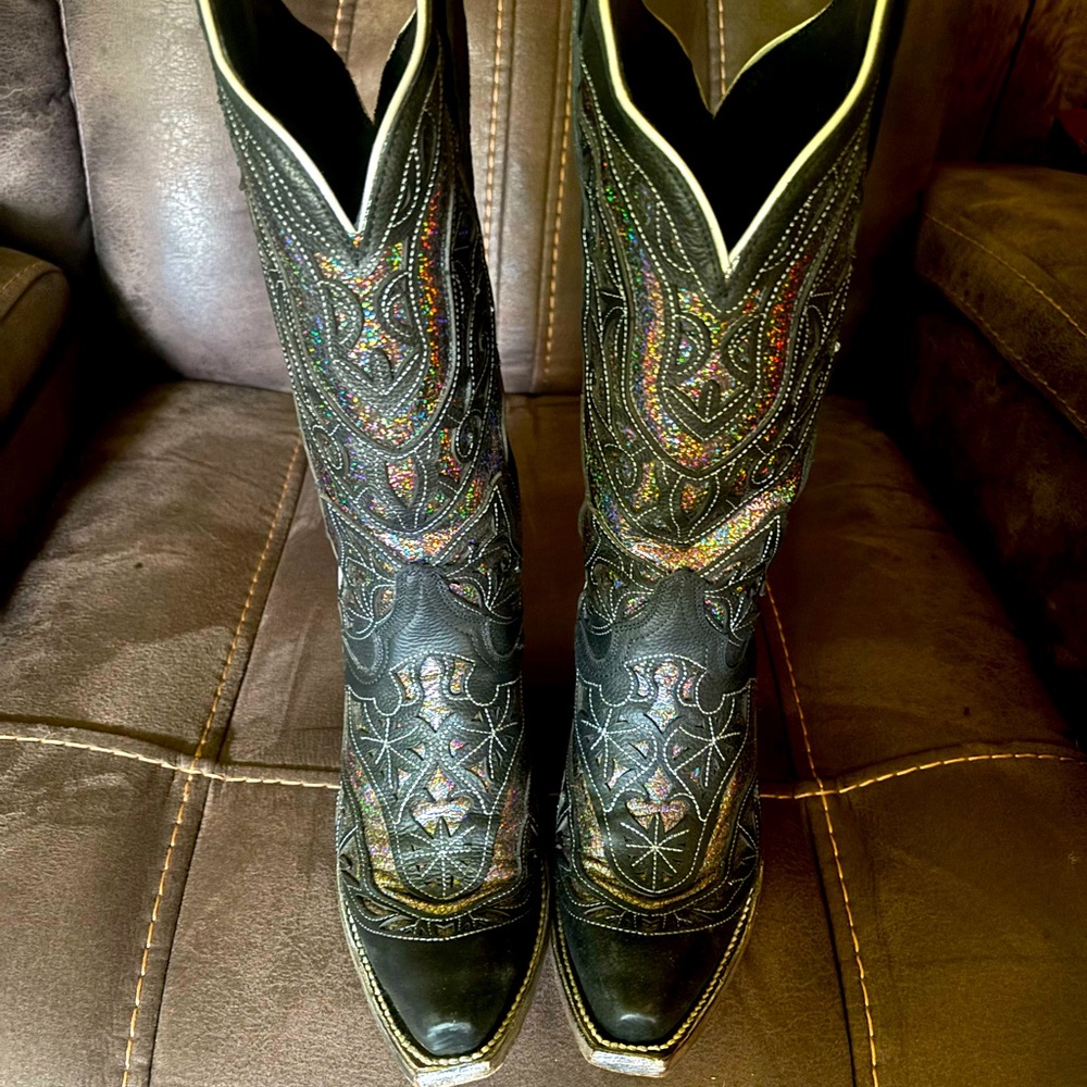 JB Dillion Black Cowboy Boots with Embroidery